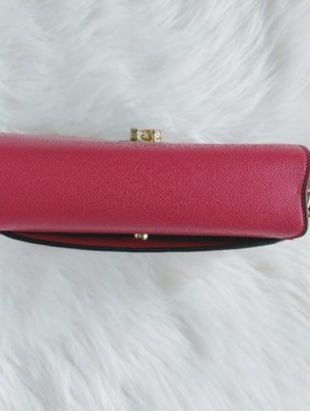 NWT Carpisa Italian Flap Crossbody Bag In Red/Hibiscus Faux Leather - Picture 5 of 16